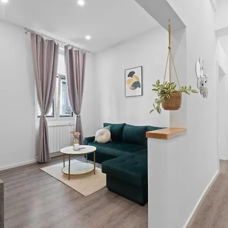 Old Town Fun & * Βουκουρέστι